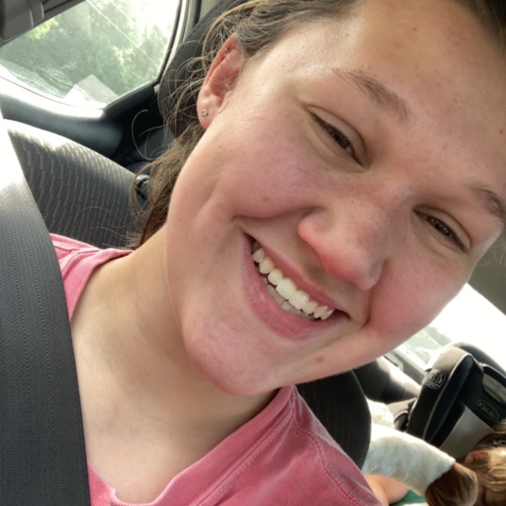 Meet your Posher, Charis